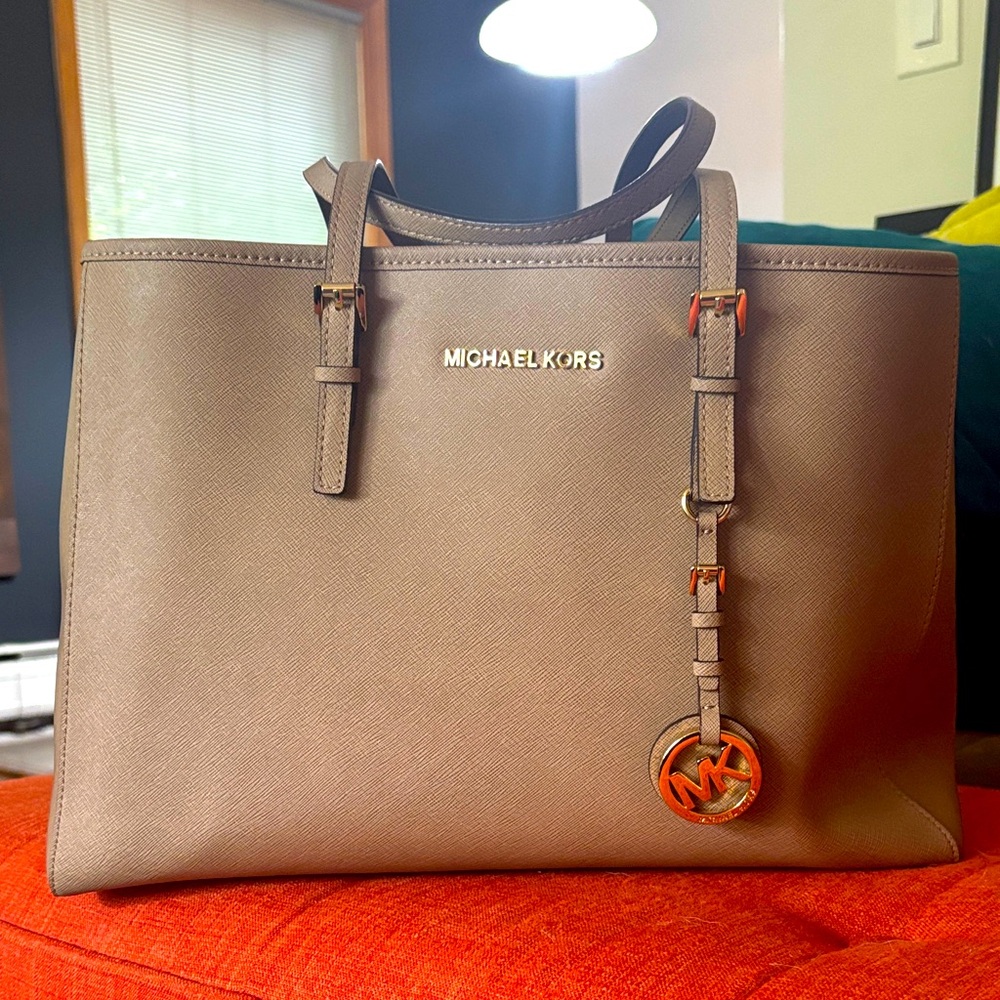 EUC Michael Kors Tote